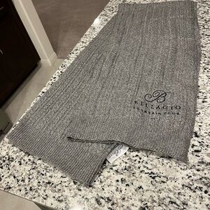 Bellagio gray scarf